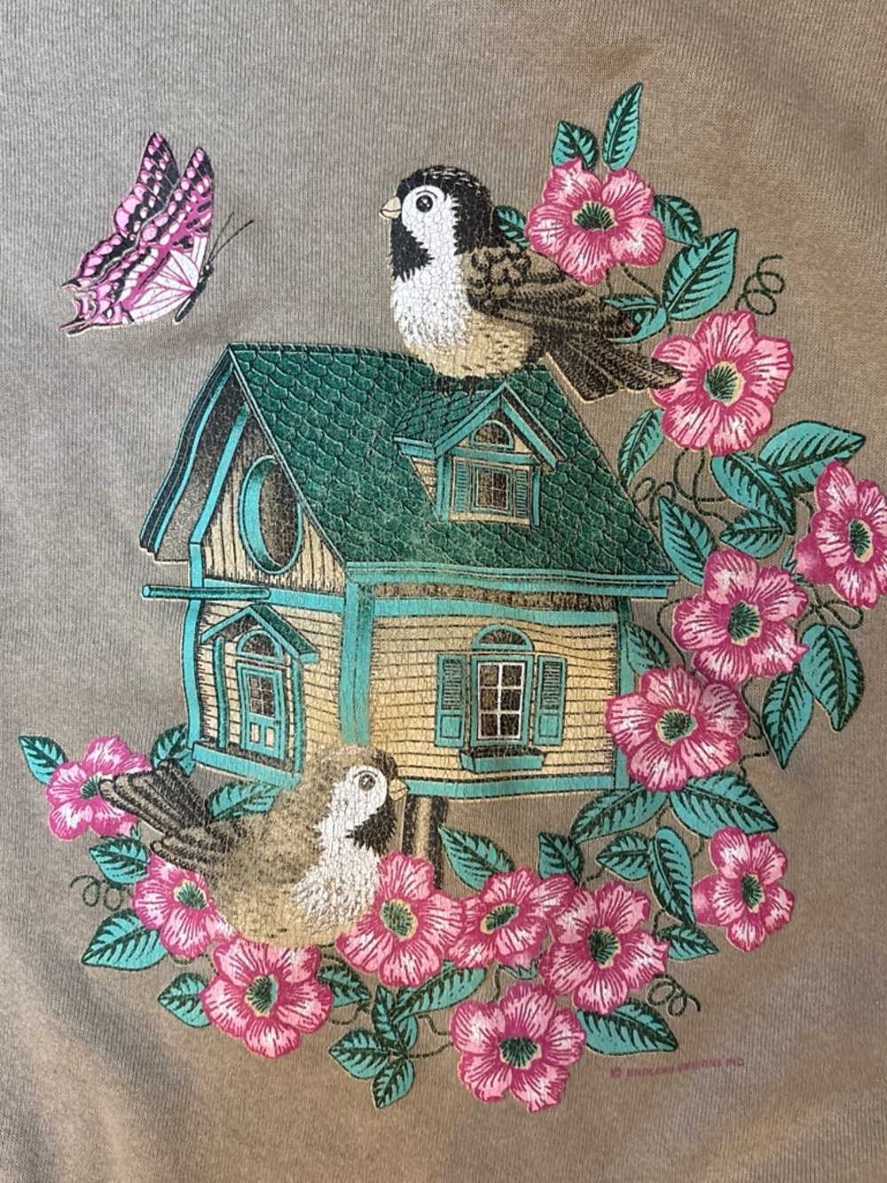 Birdhouse hoodie with flowers